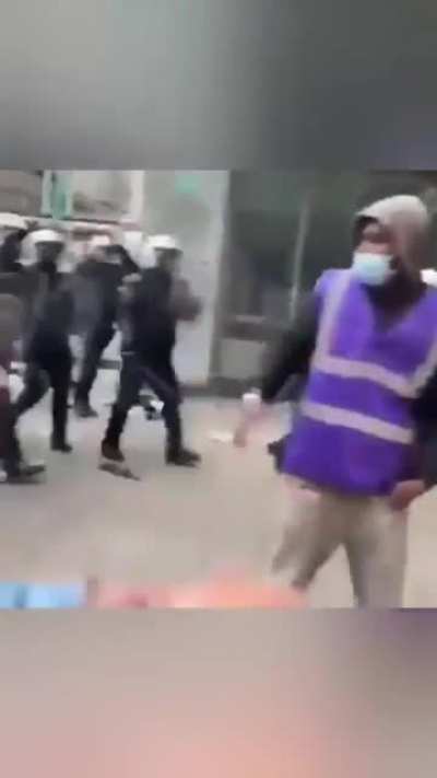 Riots in Brussels after the suspicious death of a teenager who was in Police custody