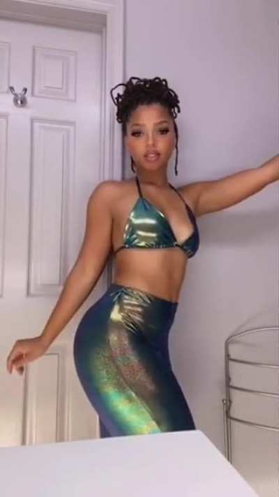 Showing Off