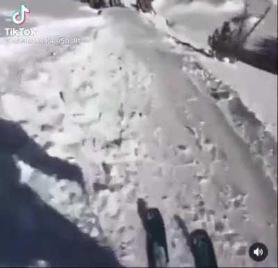 Cool skiing trick