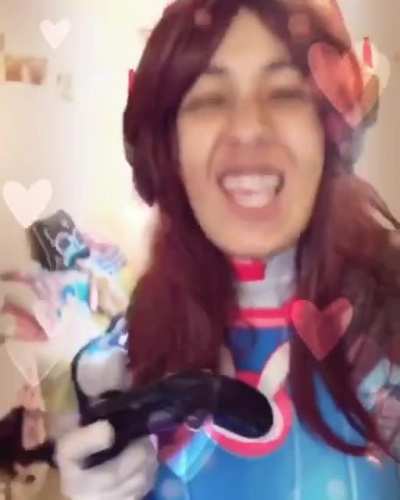 Something other than &ldquo; I wanna be tracer&rdquo; Who&rsquo;s you&rsquo;re favorite character in overwatch? ^-^