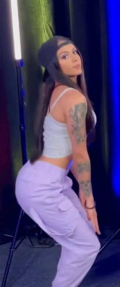 Cora Jade Sexy