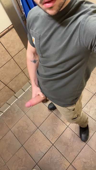 (26)