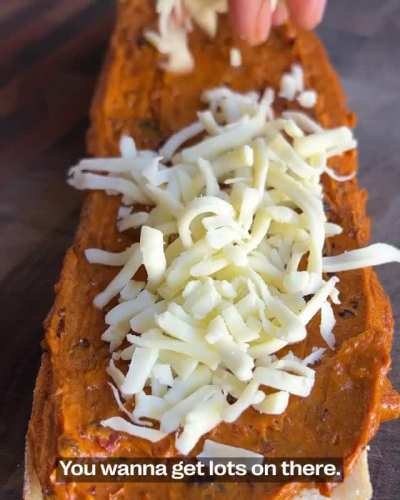 Cheesy Chipotle Garlic Bread