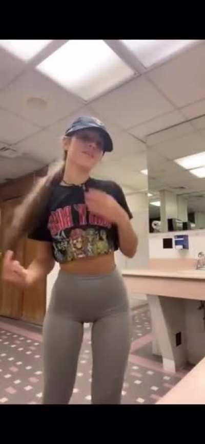 I love her ass