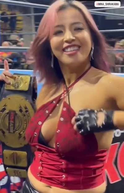 Mina Shirakawa 