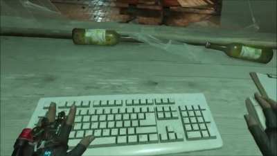 Playing Half-Life: Alyx Mouse &amp;amp; Keyboard!