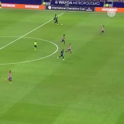 Throwback to the last time Inter faced Atl&eacute;tico Madrid, Lautaro scored his first goal for the club with this wonderful finish and led us to a 1-0 victory back in the ICC preseason tournament in 2018.