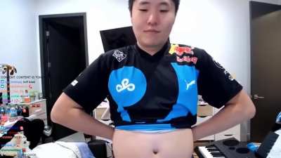 "Are Girls Into Dad Bods?"