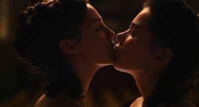 Hailee Steinfeld &amp;amp; Ella Hunt in Dickinson S2 E6 (2021)