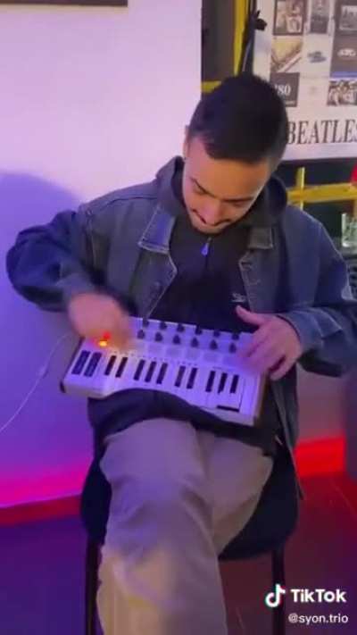 Todo Nicolas Cagezinho