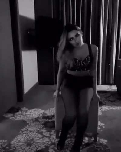 Hadise 
