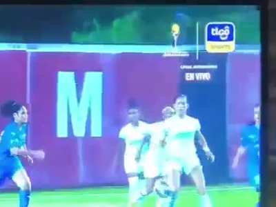 Foi na bola