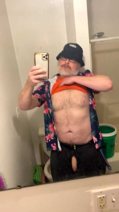 New shirt and hat, same helicopter