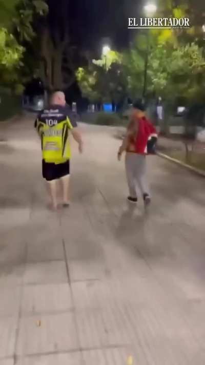 La Matanza: Amenazan y disparan a centímetros a vecino por filmar a delincuentes que roban en una plaza