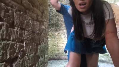 Sex in a castle with tourists around