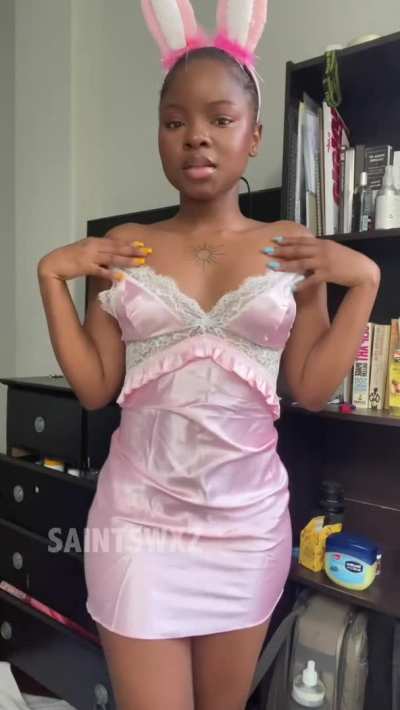 watch my outfit magically disappear ☺️then come over and let&rsquo;s fuck like rabbits 😉