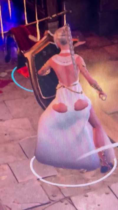 Shadowheart wearing the Elegant Robe during combat&hellip;