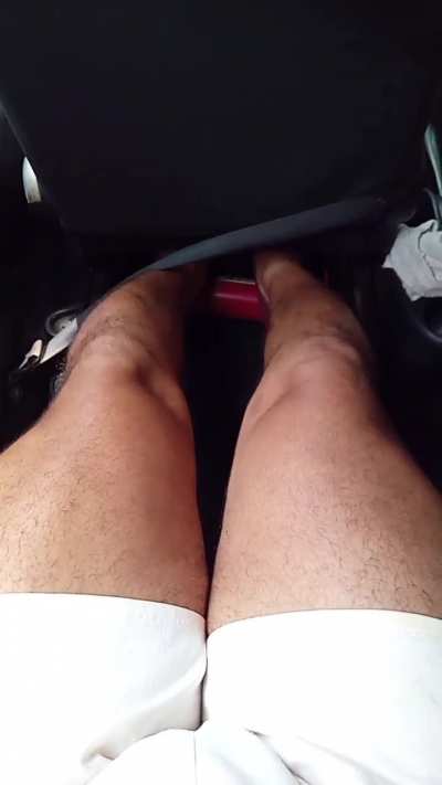 Me gustaría encontrar alguien que quiera estar entre mis piernas ☹️