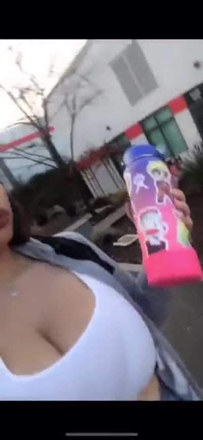 🤤