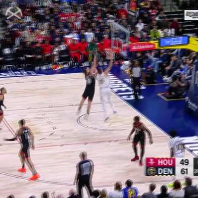 [Highlight] Jokic with the poster on Sengun!