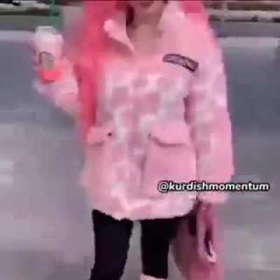 😶