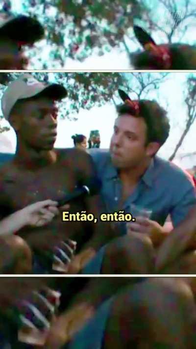 Duas realidades diferentes se encontrando no carnaval de rua carioca