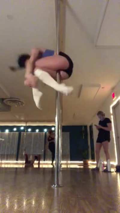 first time posting pole content here :) it&rsquo;s my passion