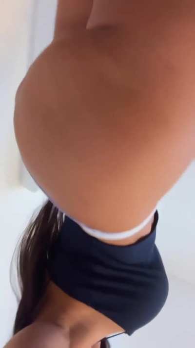 big booty b