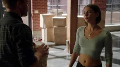 Willa Holland In Arrow