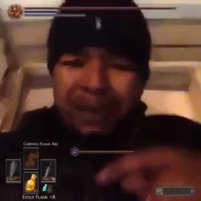 este hombre sufre una descompostura de XD