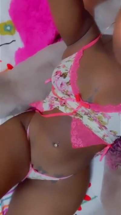 Gailen la moyeta 🤦🏻&zwj;♂️ Compare to her other fake videos 🤷🏻&zwj;♂️