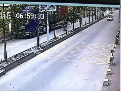 Никогда не недооценивай азиатов, а тем более азиата-дальнобойщика!