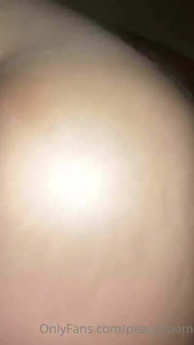 🍑👀