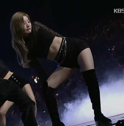 Dahyun with the moves
