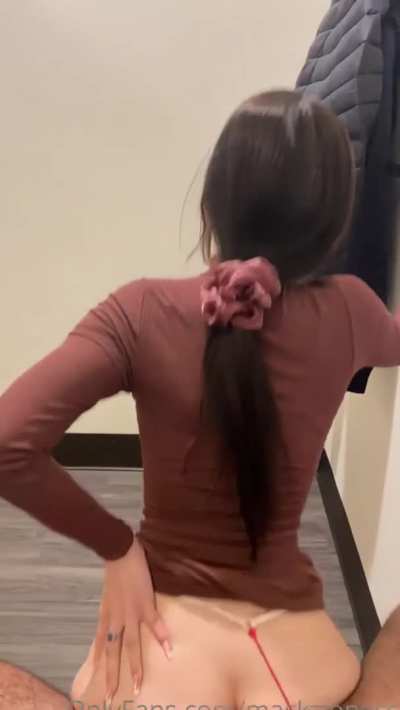 M4ck3nzi3 J0n3s New content - F0ld3r B3l0w
