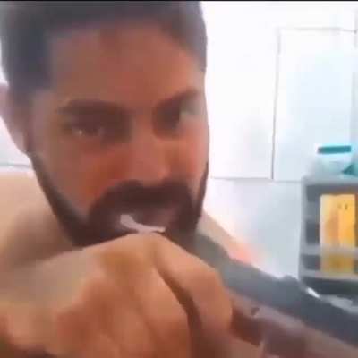 Когда уже не знаешь как выебнуться