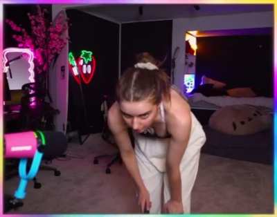 Quick Lufu Cleavage Compilation!