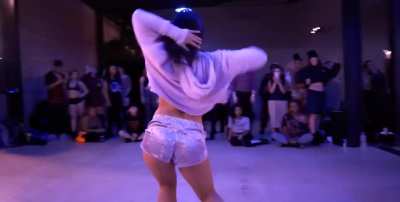 Jade Chynoweth in Shorts showing thicc muscle a$$