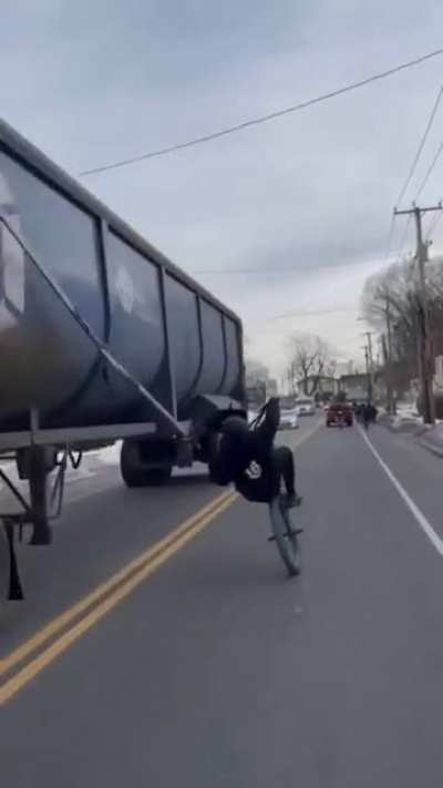 Idiot bike swerving cars