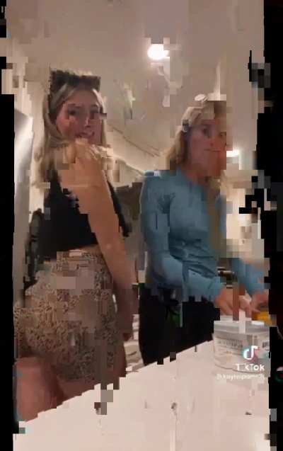 kayla shaking ass comp😵&zwj;💫😵&zwj;💫
