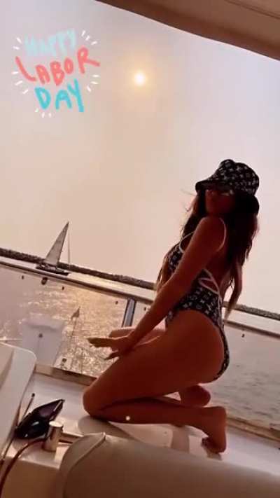 🤤
