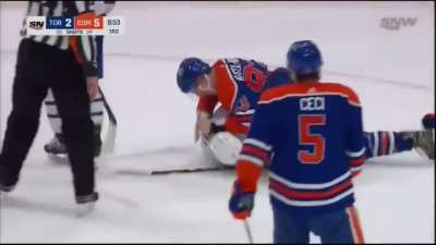 Nugent-Hopkins vs Justin Holl