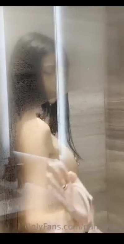 💣