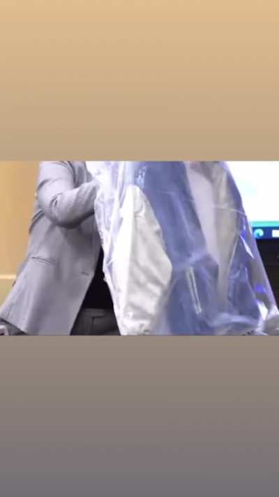 X&rsquo;s clothes and chain he were the day of his death were shown in court today 🕊️