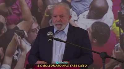O Lula ontem falou que a terra era redonda e que o Bolsonaro n&atilde;o sabia disso. Hoje o Bolsonaro, pela primeira vez, colocou um Globo terrestre girando na LIVE. Meu deus do c&eacute;u!