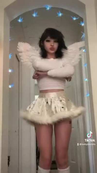 Can my cuteness seduce you?