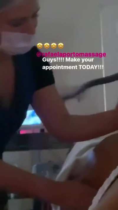 B...😱😱😱