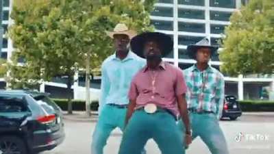 The most uncomfortable dance-off I&rsquo;ve ever watched