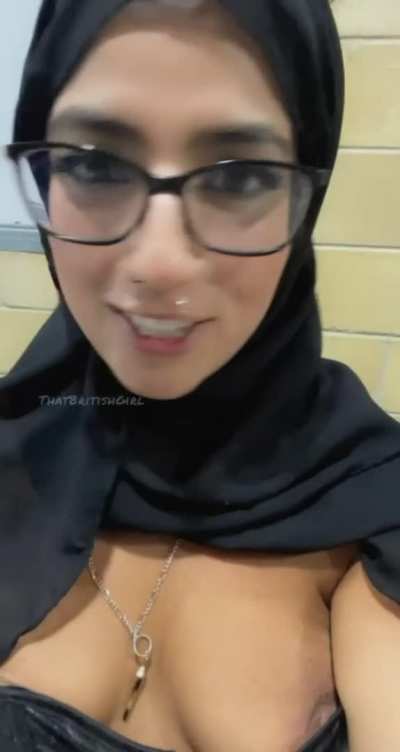 British Cum Cum In Mouth Glasses Hijab Muslim Pakistani Porn GIF by thatb<wbr>ritis<wbr>hgirl