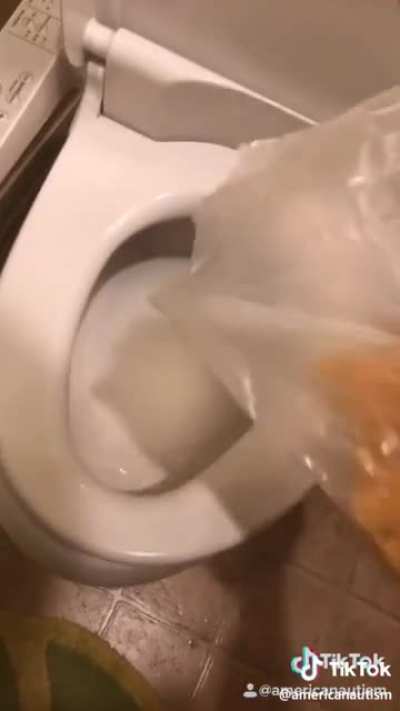 Tøįłët
